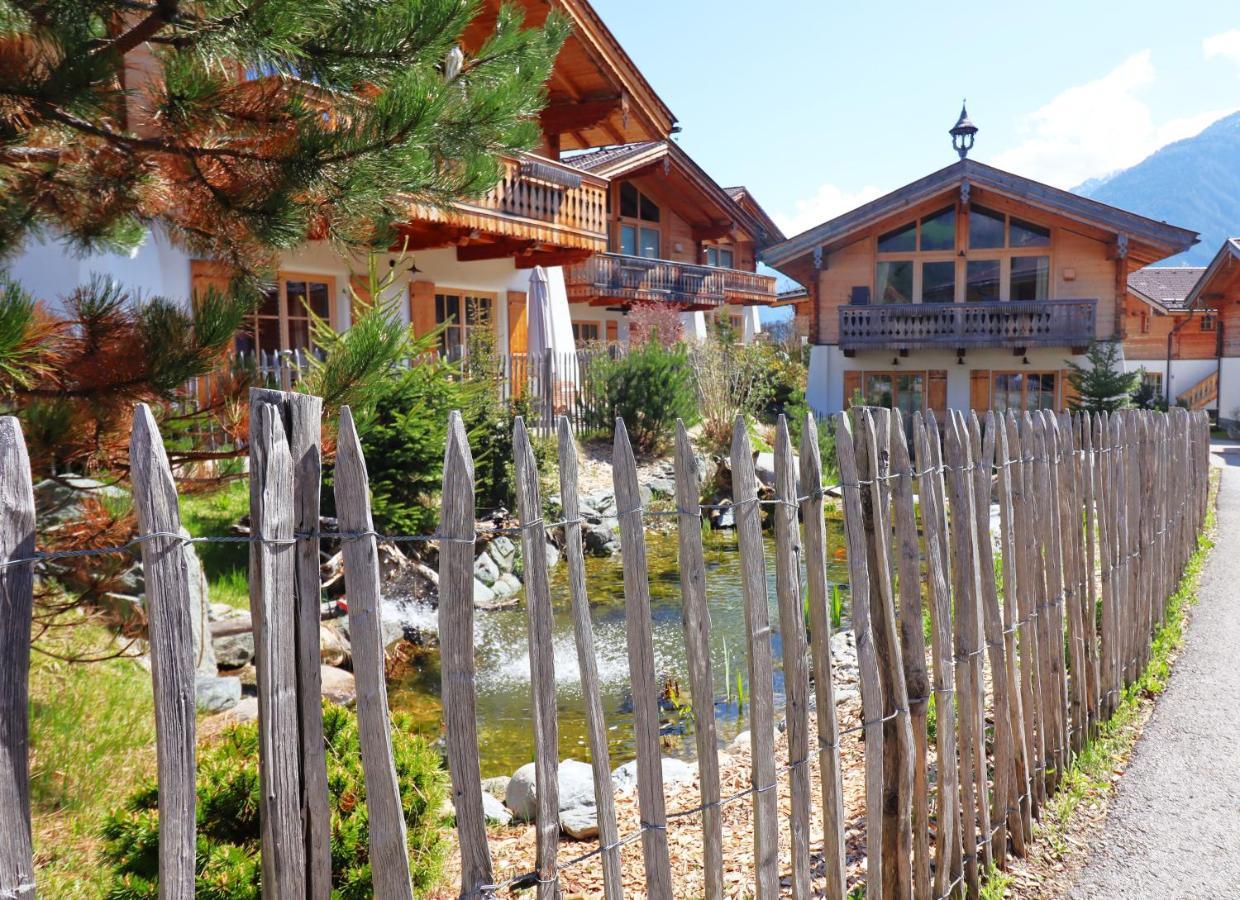 Chaletdorf Am Sonnenhang นอยเคียร์เชน อัม โกรสเวเนดิเกอร์ ภายนอก รูปภาพ